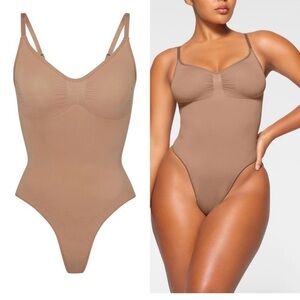SKIMS Sculpting Bodysuit THONG BODYSUIT NWOT!